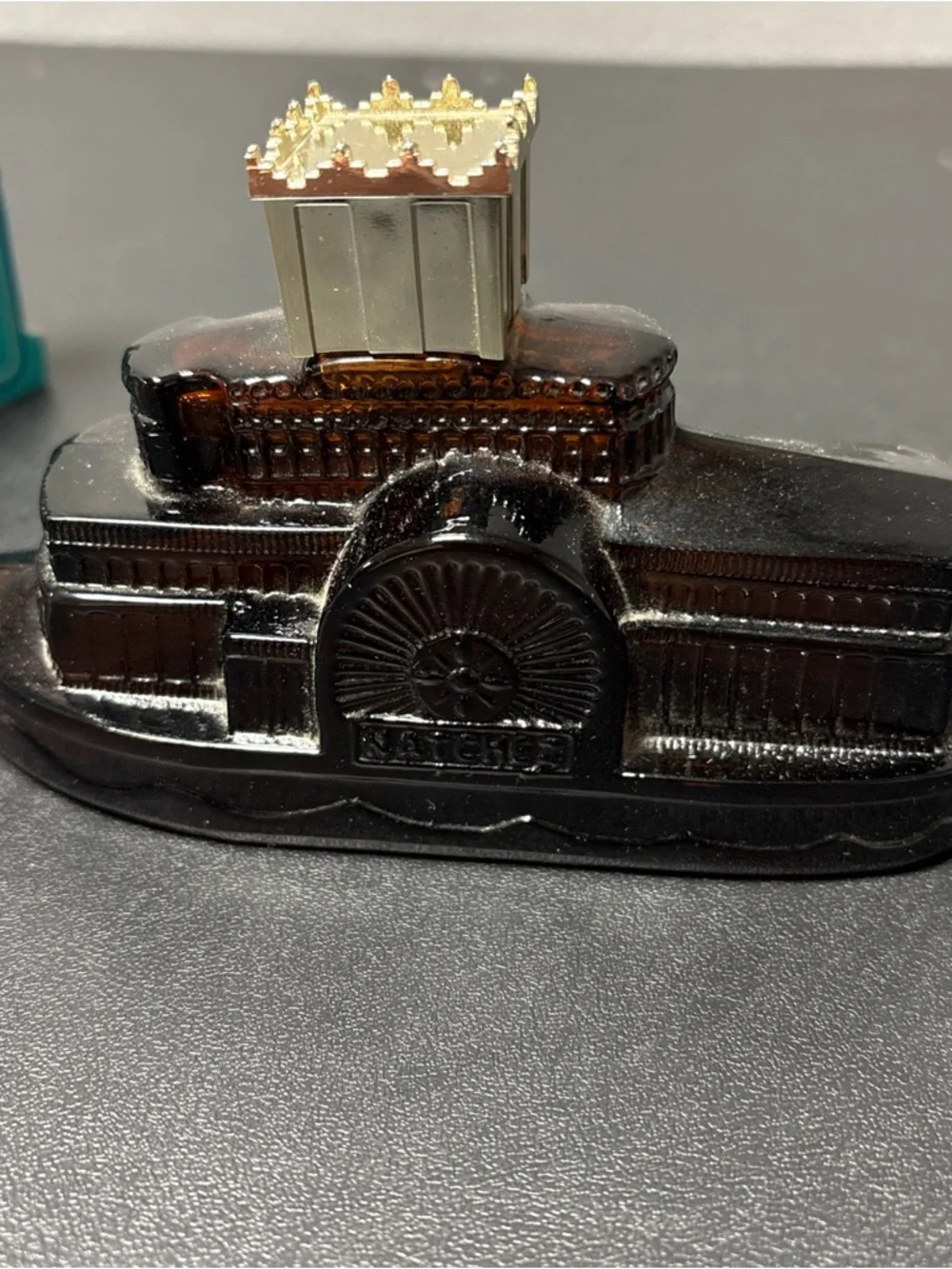 Vintage Avon Side Wheeler Bottle Decanter Wild Country After Shave Full With Box